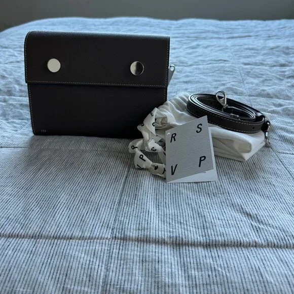 RSVP Paris Duo in grained taupe calfskin, new, with tags and dust bag - Picture 5 of 12